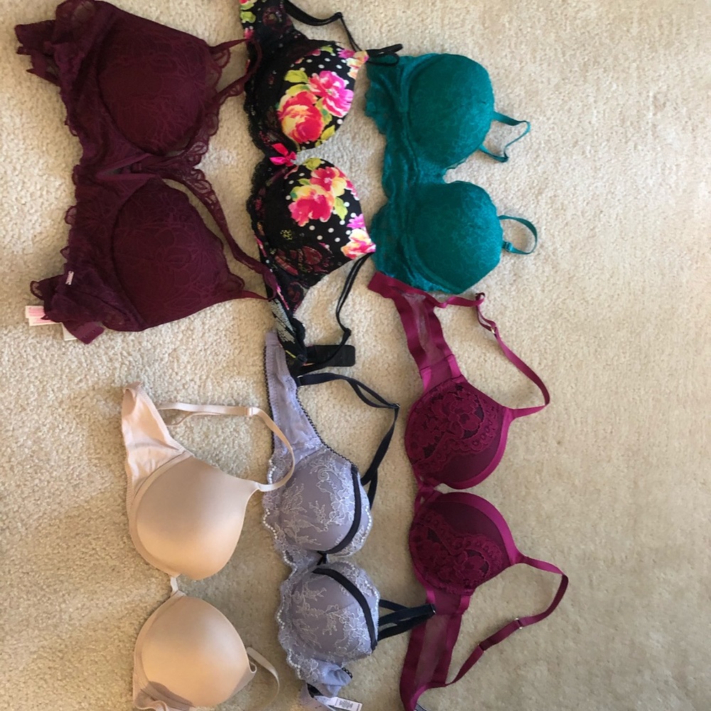 Six Victoria’s Secret push up bras